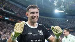 Martinez joue avec un doigt cassé et remporte l'Europa League
