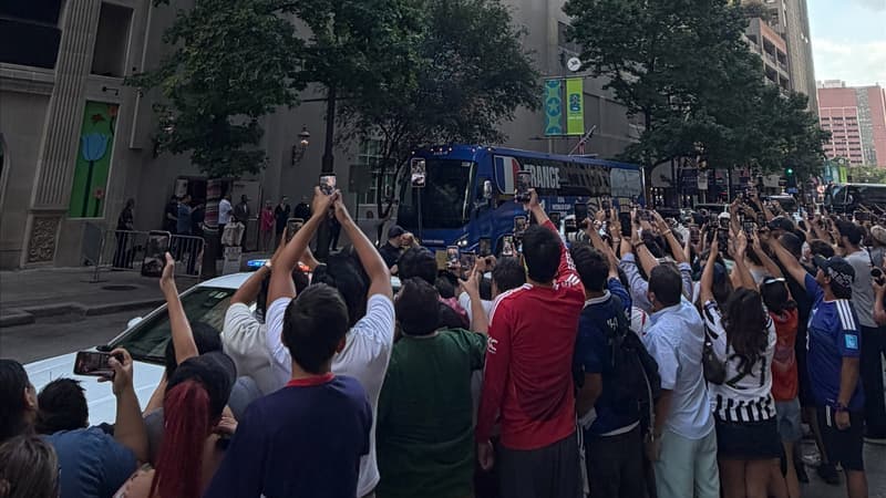 France arrive à Dallas pour la demi-finale face à l'Espagne