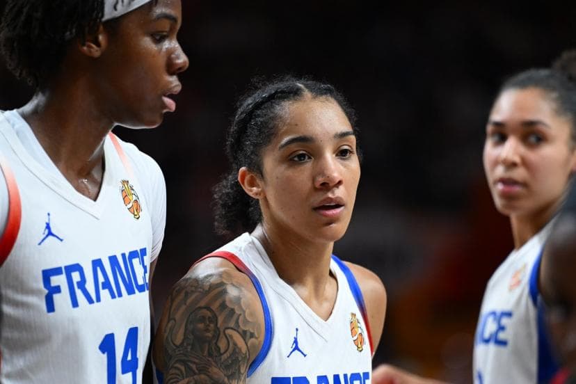 Basket féminin : la France s'effondre face aux États-Unis en finale