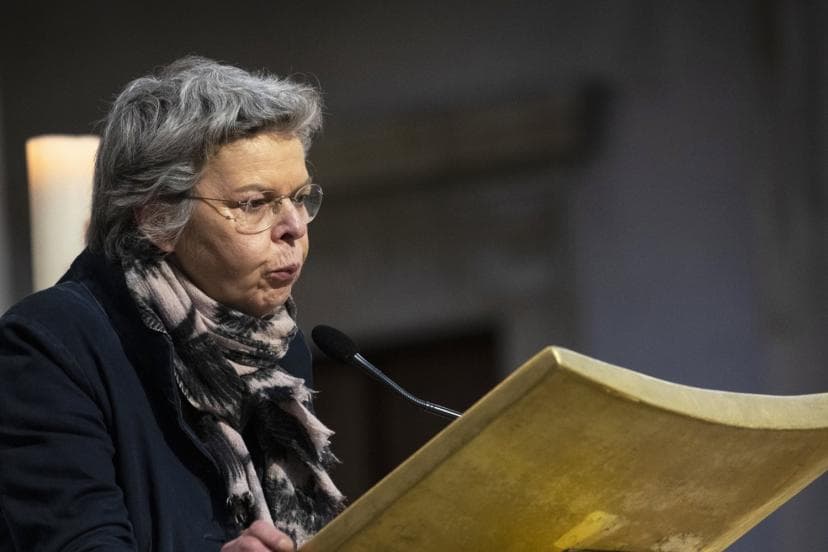 Pascale Ferran rend hommage à son père Jacques, légende du journalisme sportif