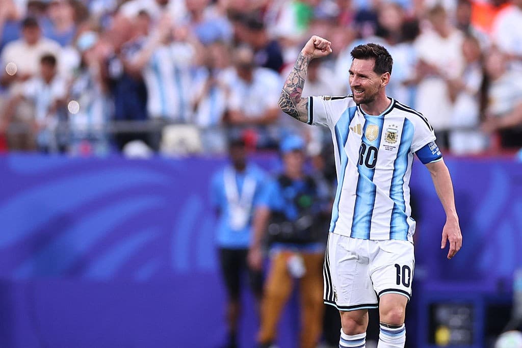 L'Argentine rend hommage à Messi après son retrait international
