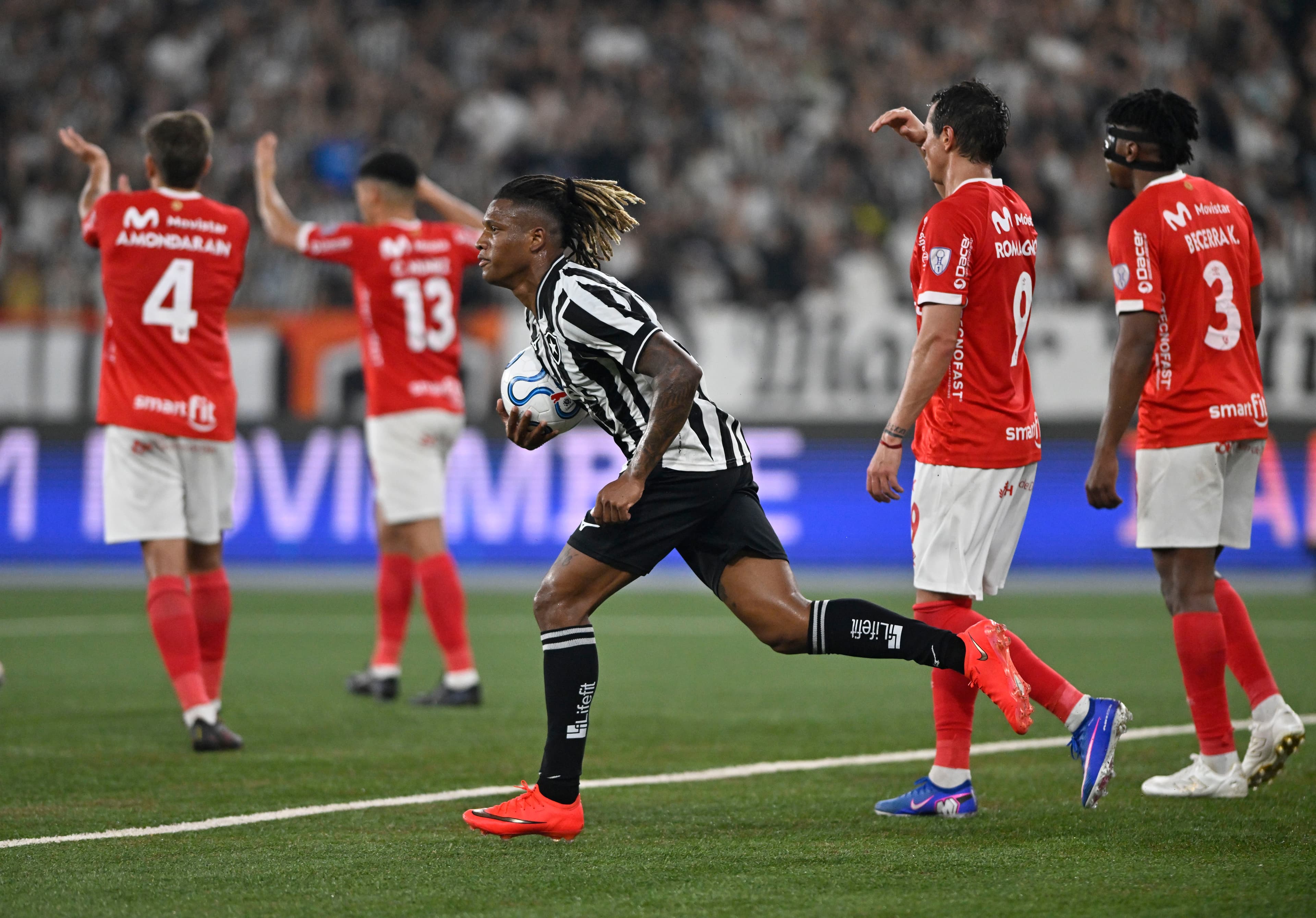 Danilo reconnaît une baisse de forme avant la Coupe du Monde 2026