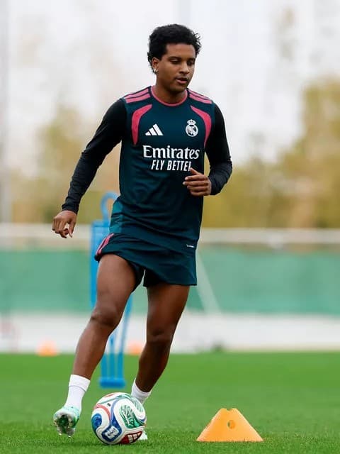 Rodrygo reprend l'entraînement avec ballon après sa blessure