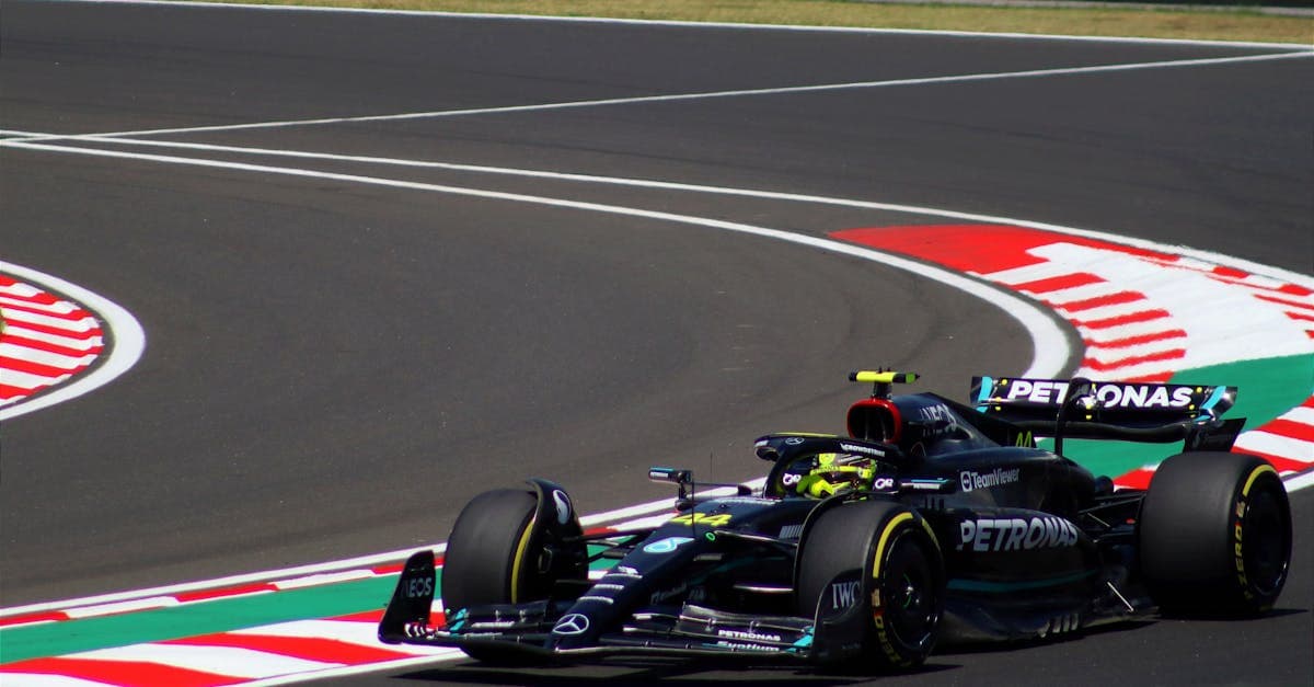 Russell savourent la compétition intense en F1